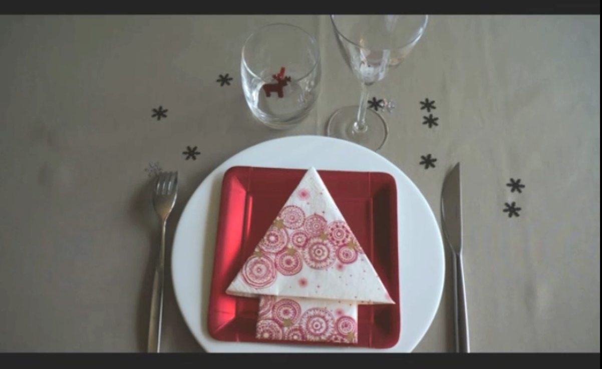 [TUTO] PLIAGE DE SERVIETTE SAPIN DE NOËL