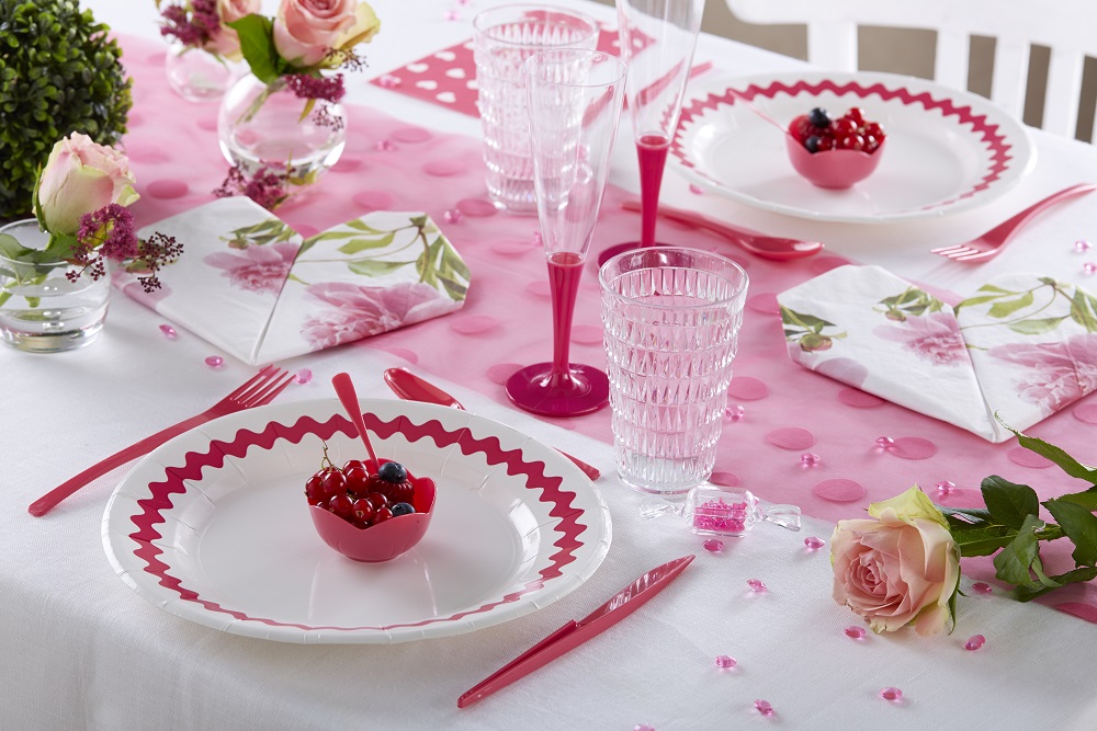 table de saint valentin fleurie