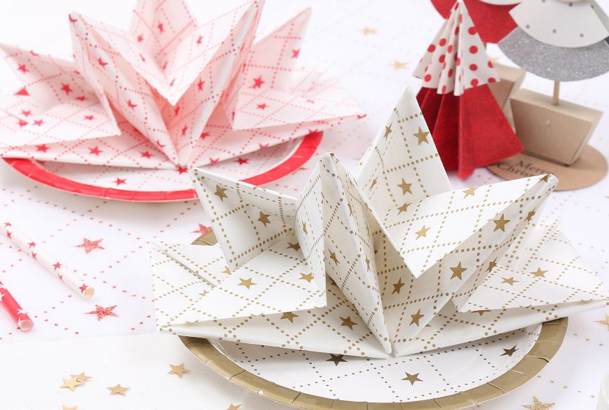 serviette prepliee-quadrillage noel