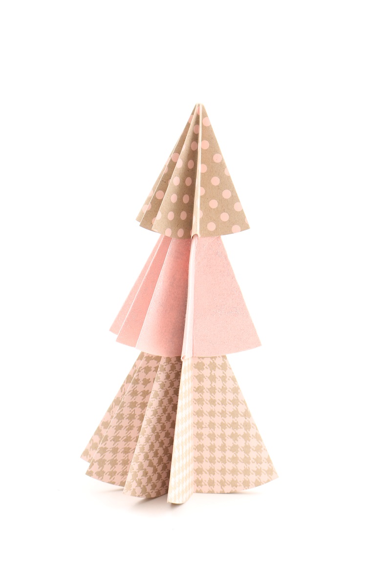 Sapin en papier rigide 