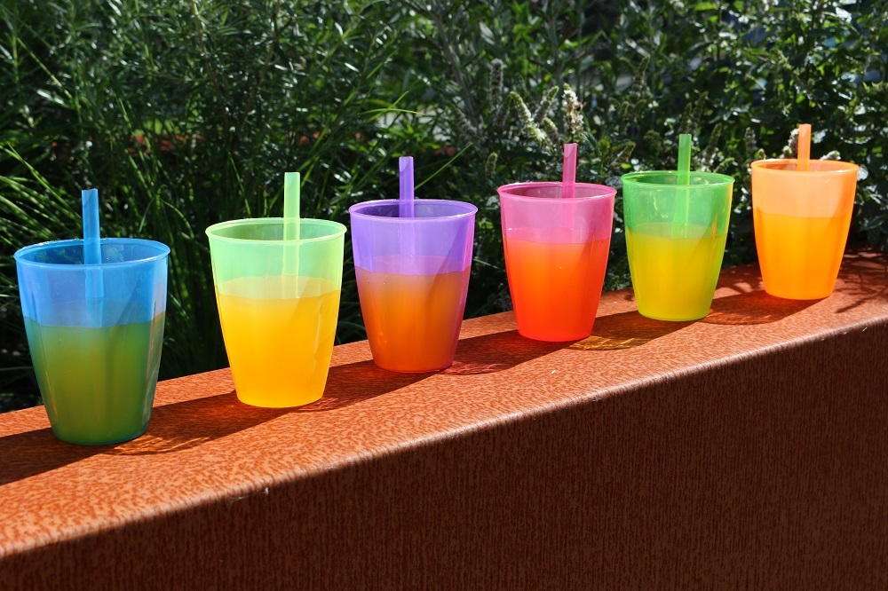 gobelet avec paille coloré mesa bella