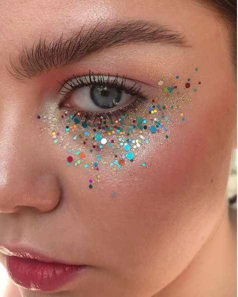 Holographic maquillage