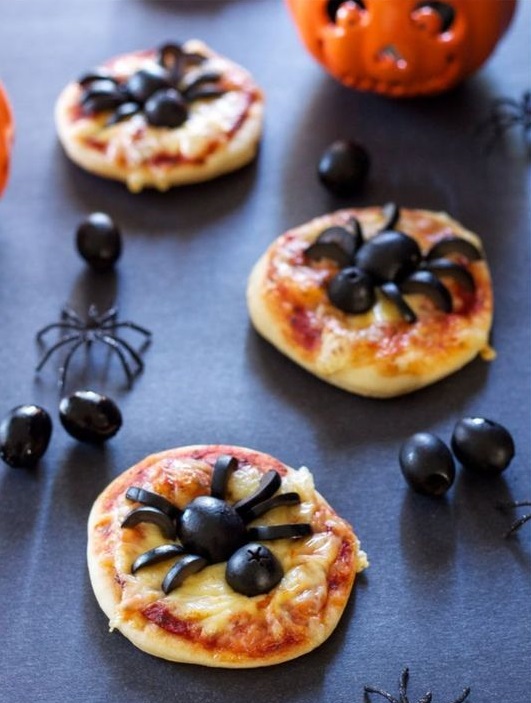 pizza araignée pour Halloween