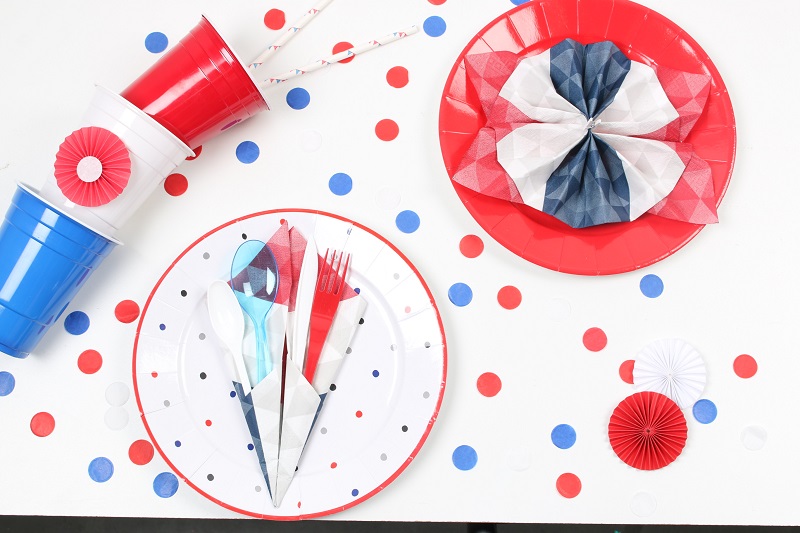 14 juillet confettis bleu blanc rouge