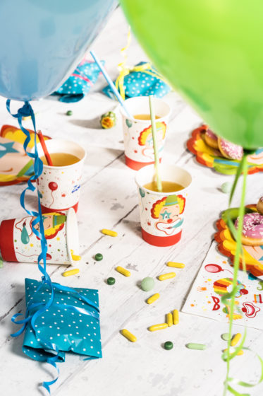confettis et ballons de baudruche