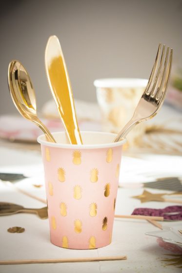 gobelet en carton rose et or motif ananas