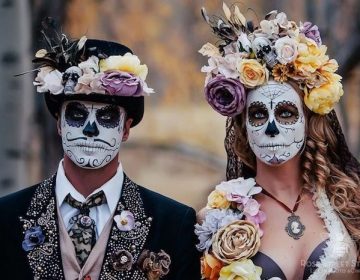 Couple déguisée en squelette Halloween