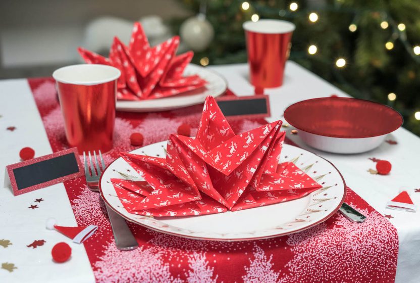 Noel rouge authentique vaisselle jetable