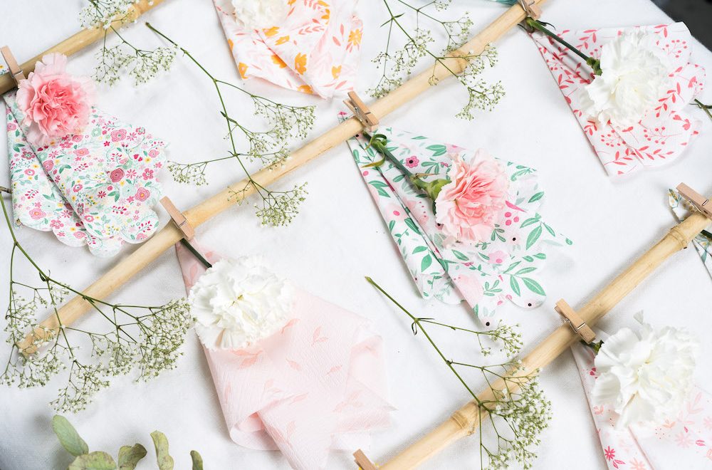 collection serviettes en papier fleuries